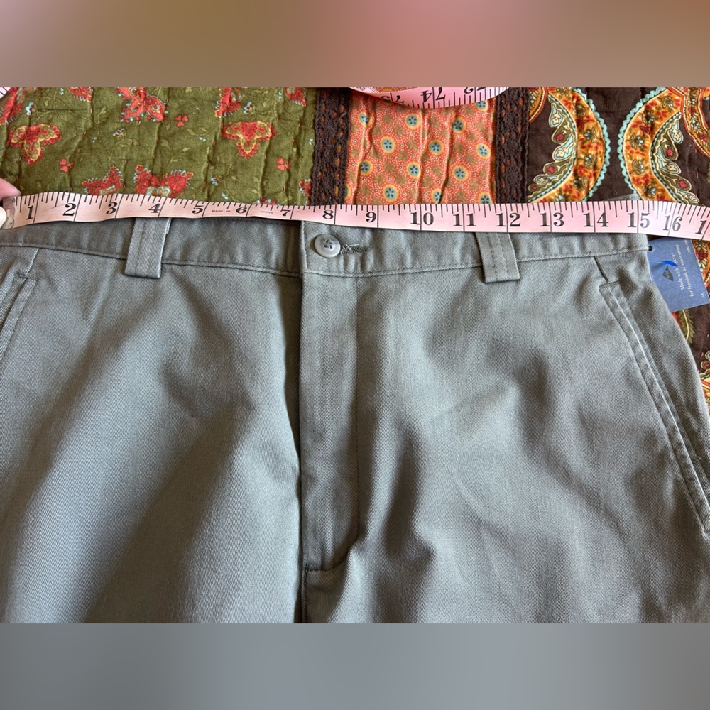 Deadstock 90’s khaki dockers shorts - Picture 7 of 7